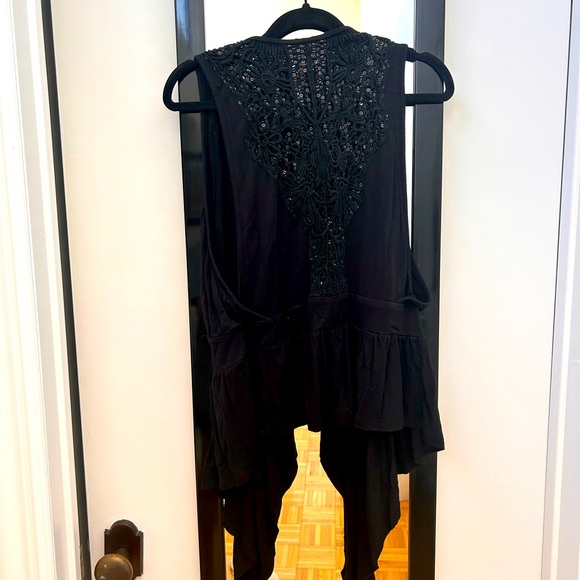 Forever 21 Lace & Sequin-Back Vest - Picture 5 of 7